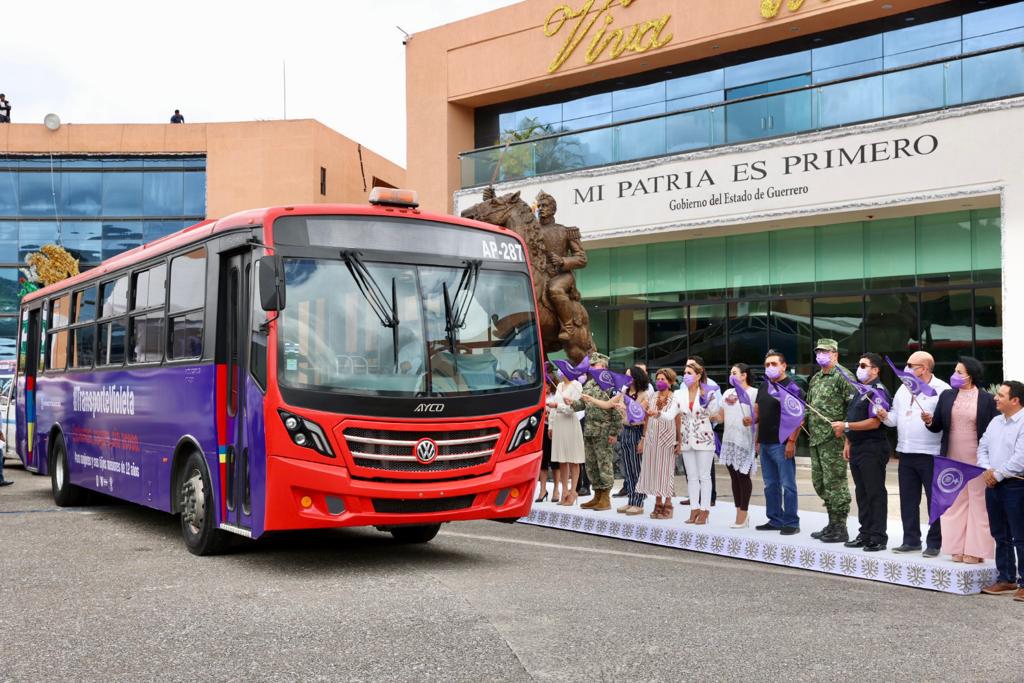 Presenta Evelyn Salgado #TransporteVioleta