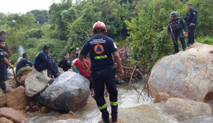 Una mujer muerta y varios daños dejan lluvias en Acapulco