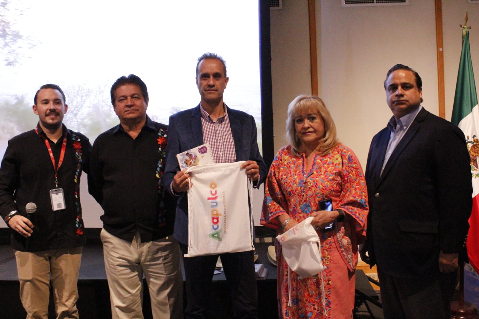Celebran en Colombia promoción de Acapulco