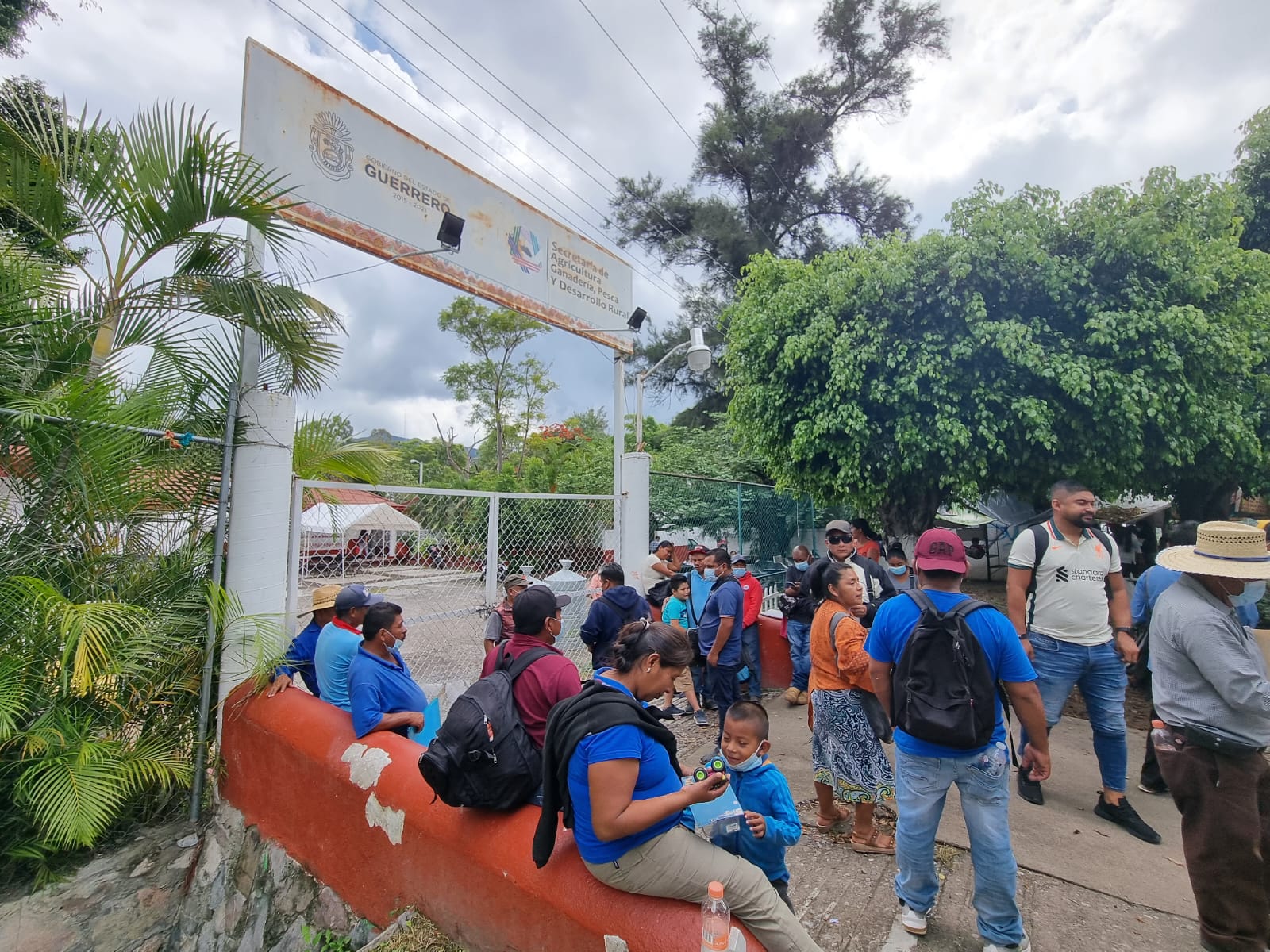 Integrantes del Frente Popular protestan en Sagadegro