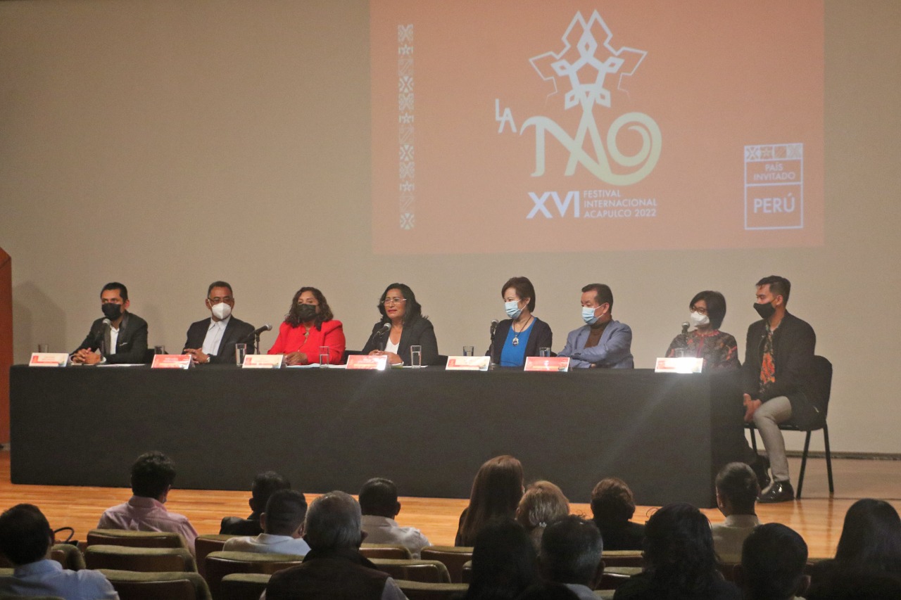 Presenta Abelina López cartelera del Festival Internacional La Nao Acapulco 2022