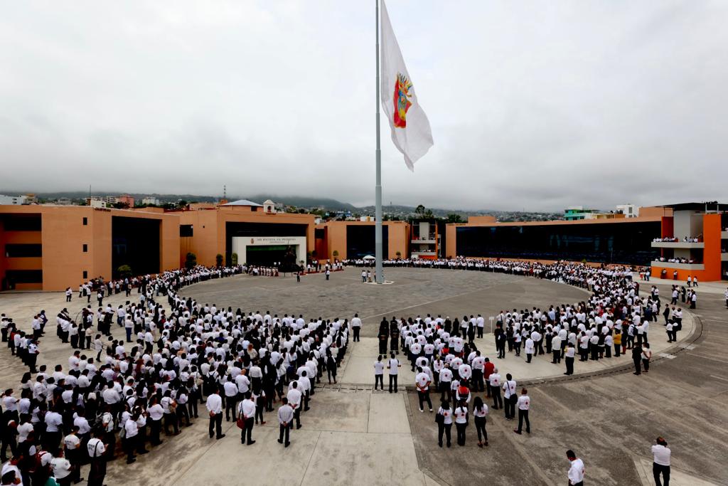 Encabeza Evelyn Salgado izamiento de escudo por 173 aniversario de la erección de Guerrero