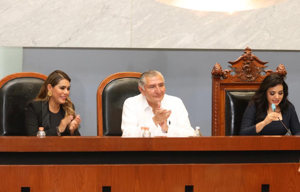 Reconoce Adán Augusto López a Evelyn Salgado por avances en Guerrero