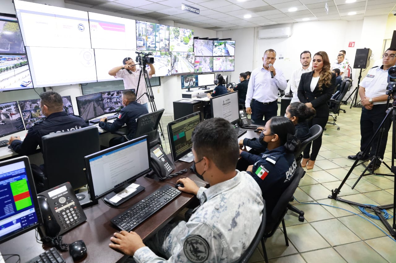 Supervisa Evelyn Salgado operación de Alerta y Transporte «Violeta» desde el C4 Chilpancingo