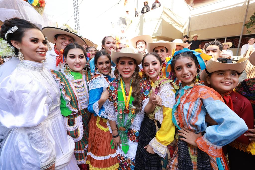 Encabeza Evelyn Salgado regreso del Paseo del Pendón