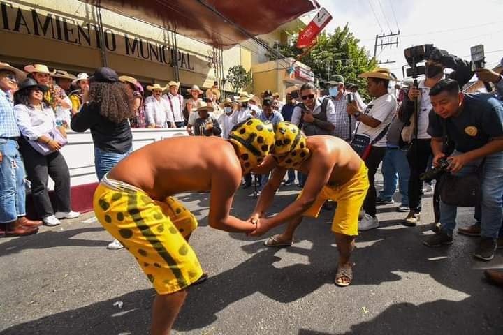 Dejan Paseo del Pendón y Porrazo del Tigre saldo blanco