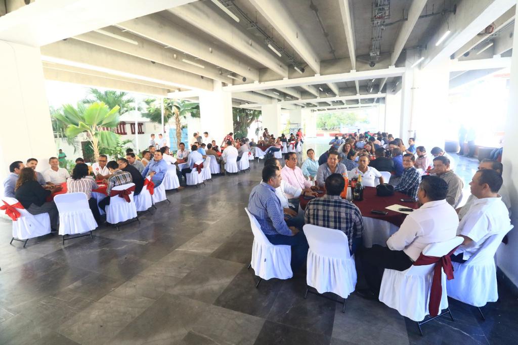 Reconoce Abelina López labor de los medios de comunicación