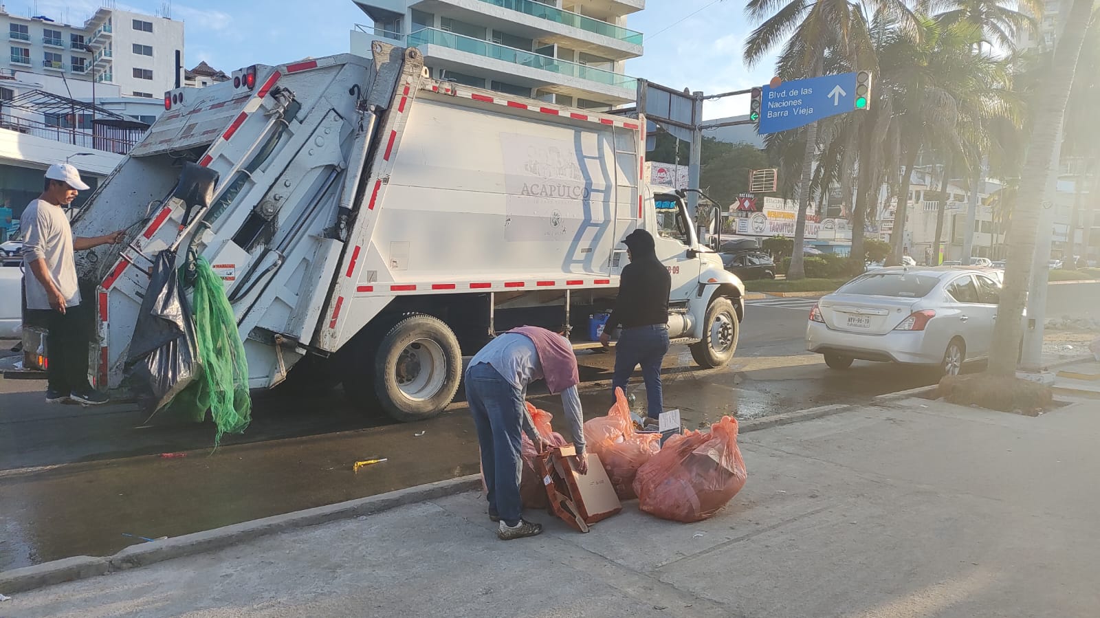 Intensifican recolección de basura en Acapulco