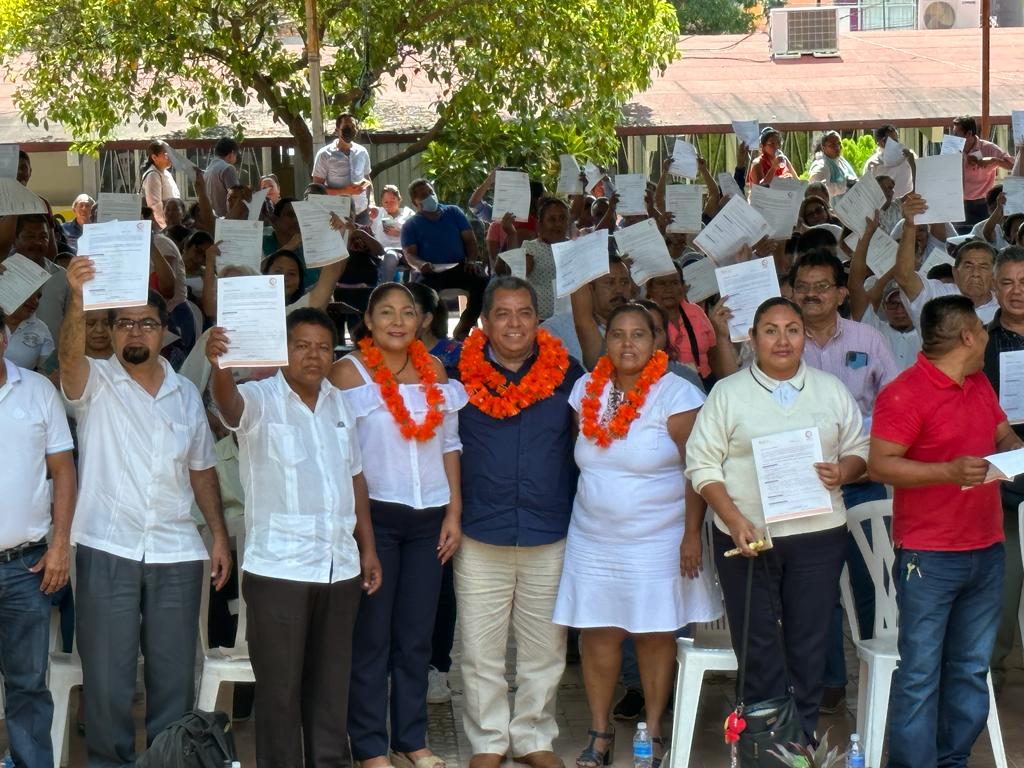 Ante mil trabajadores de la educación en Ayutla, arranca SNTE 14 consulta para Pliego Nacional de Demandas 2023