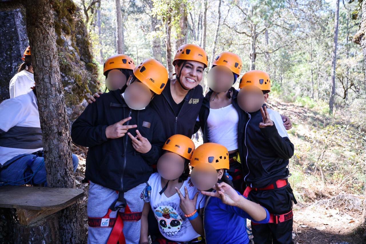 Visitan niñas y niños de Casa Hogar del DIF parque ecoturístico en Llanos de Tepoxtepec