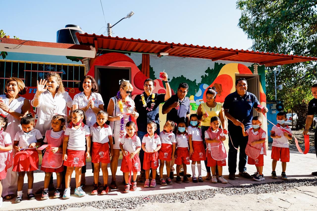 Inauguran Gobierno de Zihuatanejo aulas y comedores de escuelas rurales construidos con recursos propios
