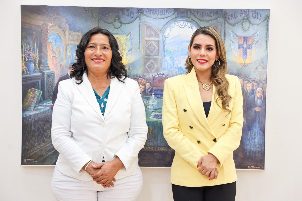 Reciben Evelyn Salgado y su gabinete a Abelina López y acuerdan trabajar en conjunto por Acapulco