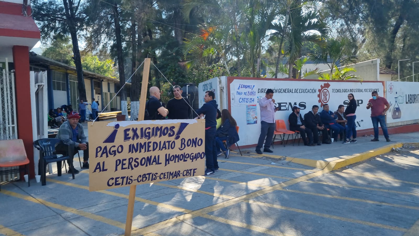 Quedan sin clases unos 20 mil estudiantes de nivel medio superior