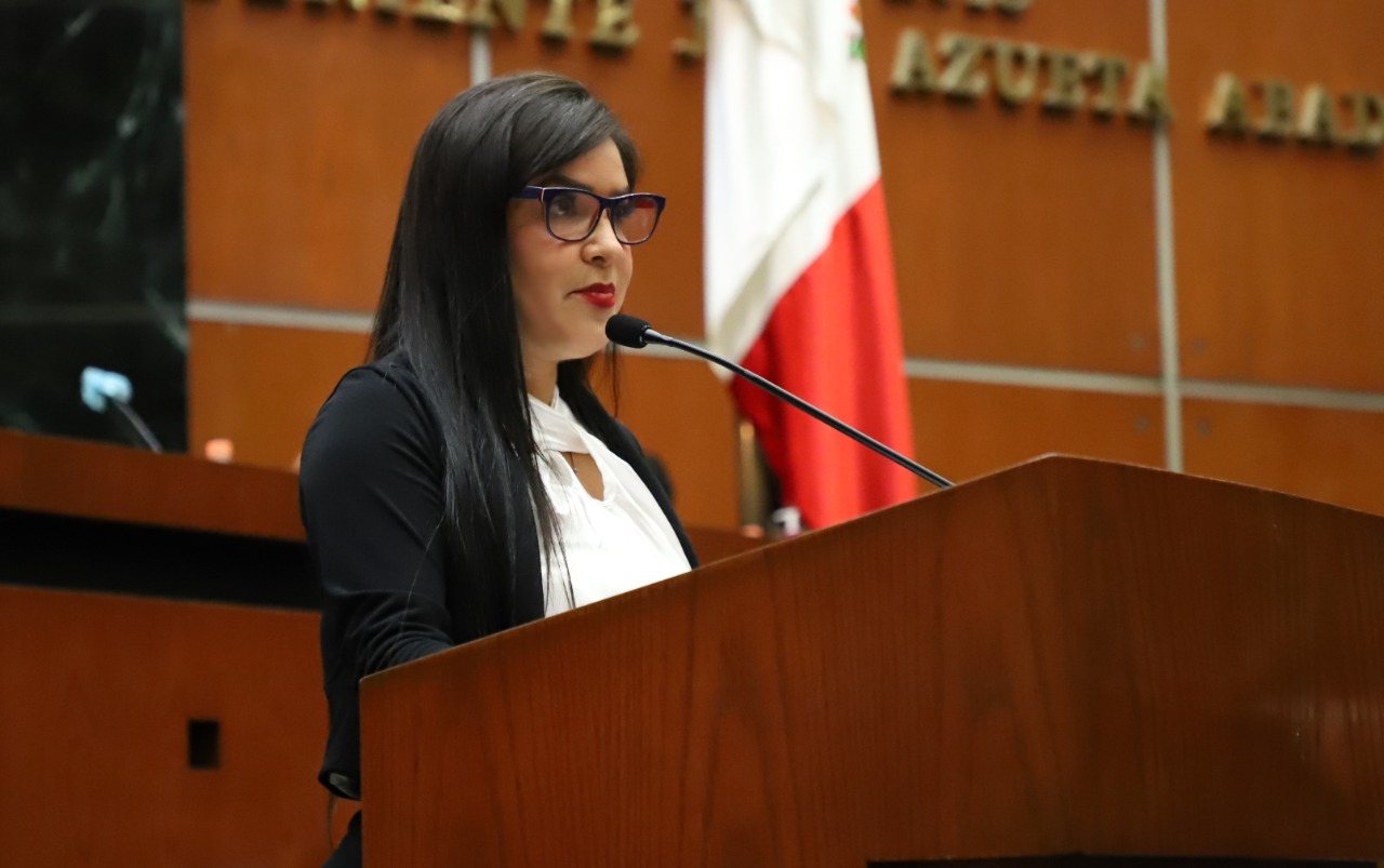 Pese a protesta, sindicato independiente del Congreso debe regresar 63 bases que recibieron de Sánchez Esquivel, revira Yoloczin Domínguez