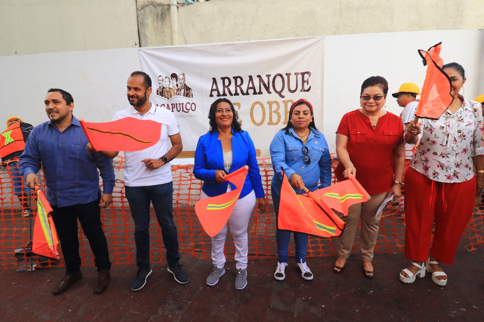 Da Abelina López banderazo a remodelación de acceso de playa en Condesa-Icacos