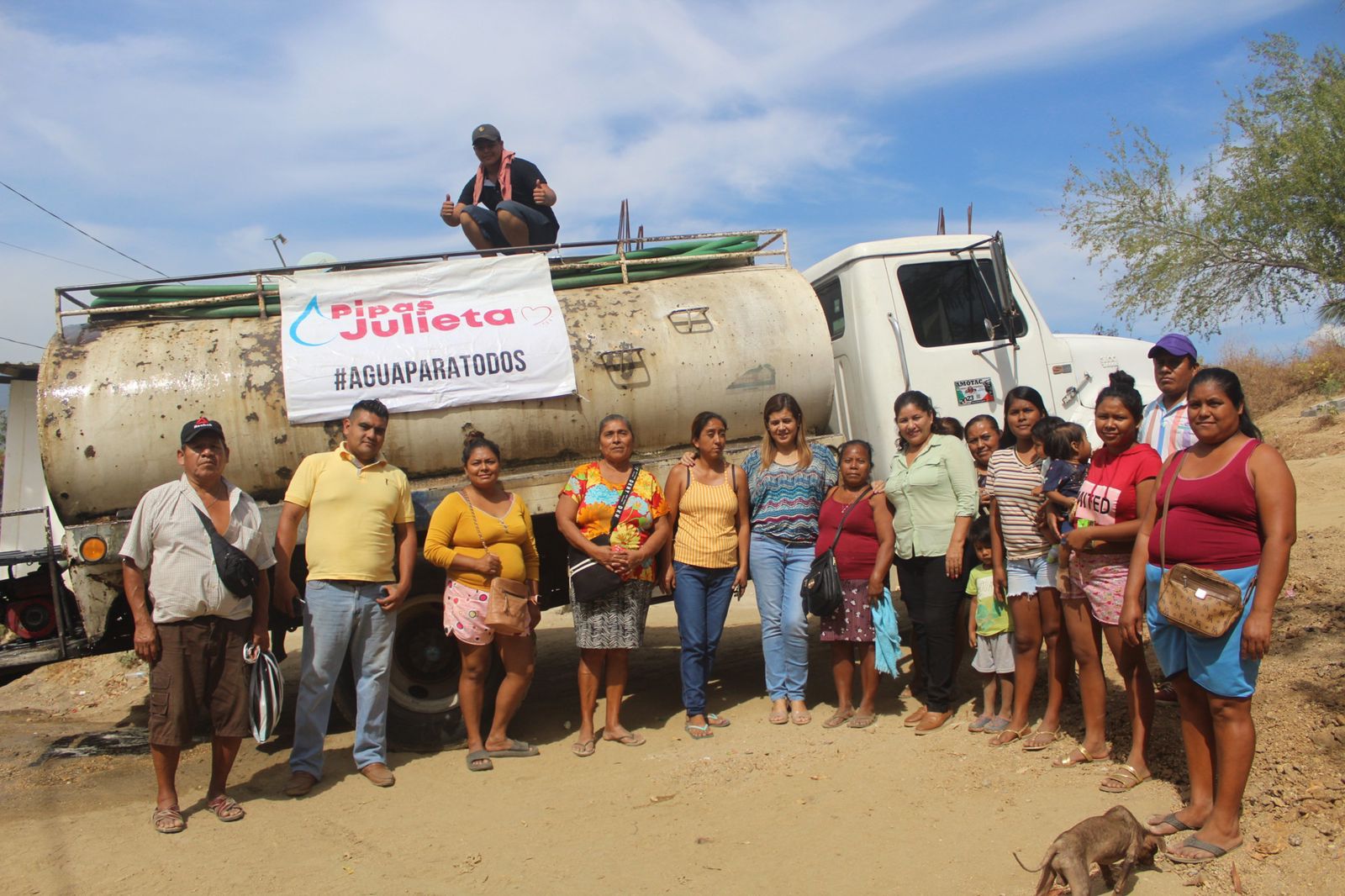 “Ante la falta de agua en Acapulco, seguiremos llevando pipas gratuitas”: Julieta Fernández
