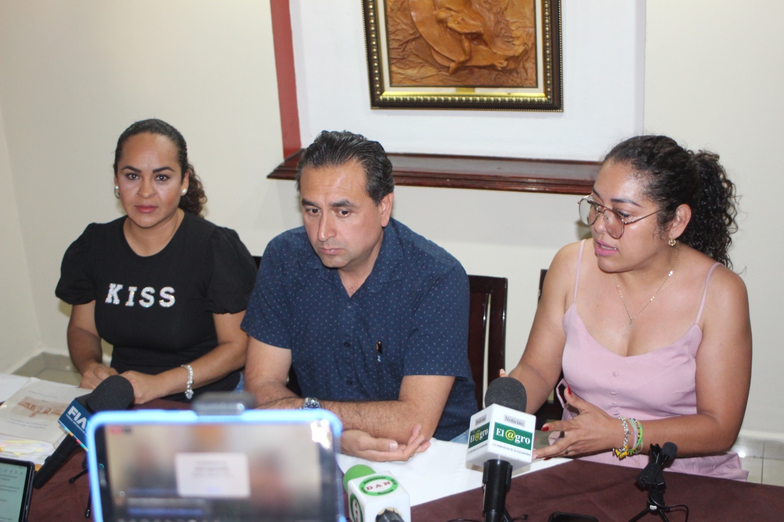 Ilegal e injustificada, la toma del Congreso y el paro de un grupo de trabajadores, señalan