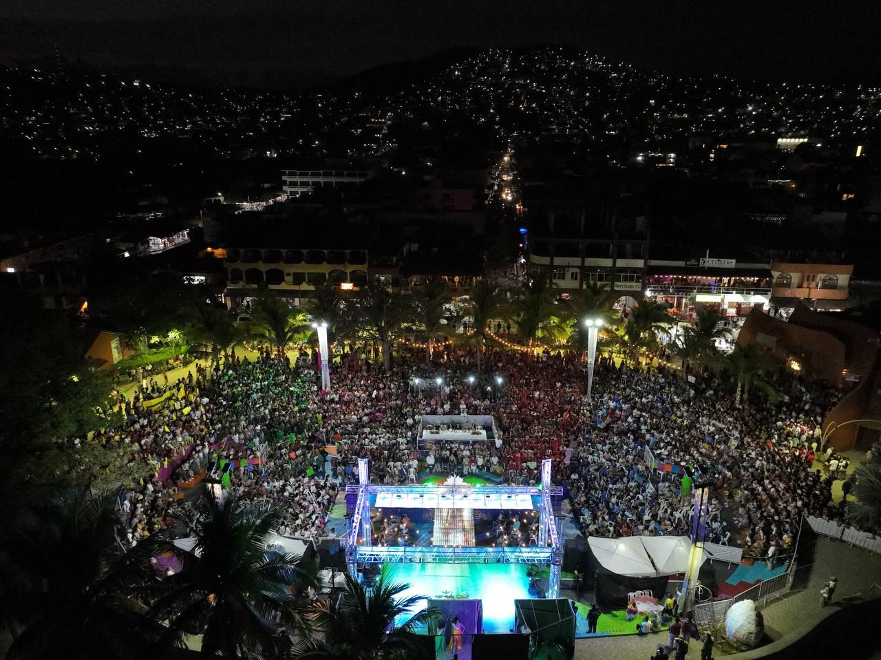 Arranca Carnaval en Zihuatanejo con elección de reina
