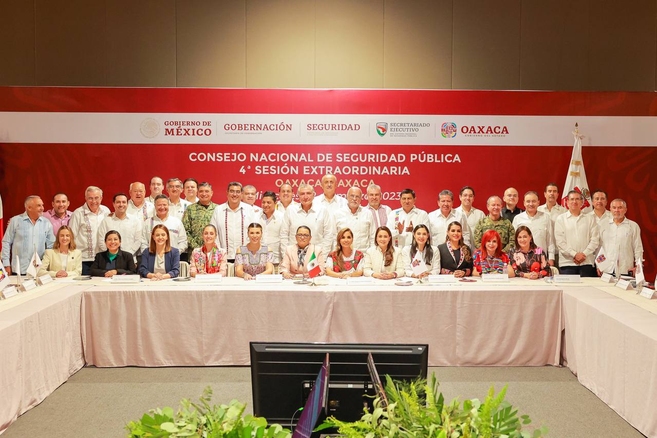 Asiste Evelyn Salgado a la sesión de la Comisión Nacional de Seguridad Pública en Oaxaca