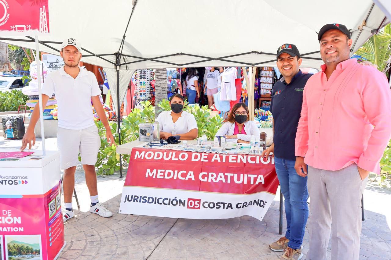 Llenan miles de visitantes Zihuatanejo y alrededores