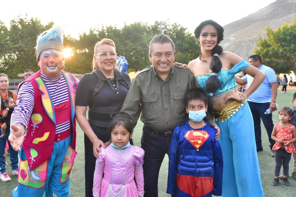 #Destaca Gilberto Solano la obra social dirigida a las niñas y niños de Tlapa