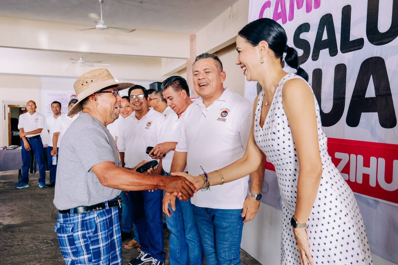 Beneficia DIF Zihuatanejo a trabajadores de la industria hotelera con campaña de salud visual