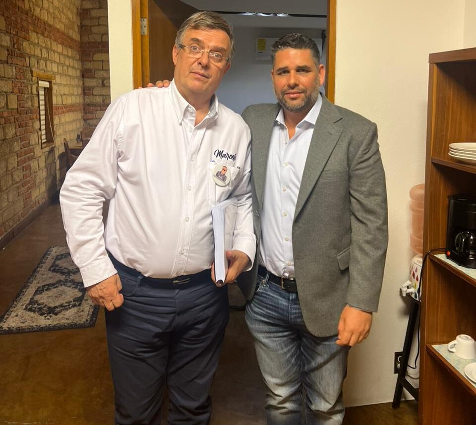 Se reúne Lloyd Walton con Ebrard para trabajar por la 4T