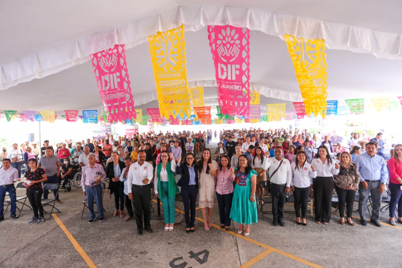 Entrega DIF Guerrero 430 aparatos funcionales para habitantes de 20 municipios