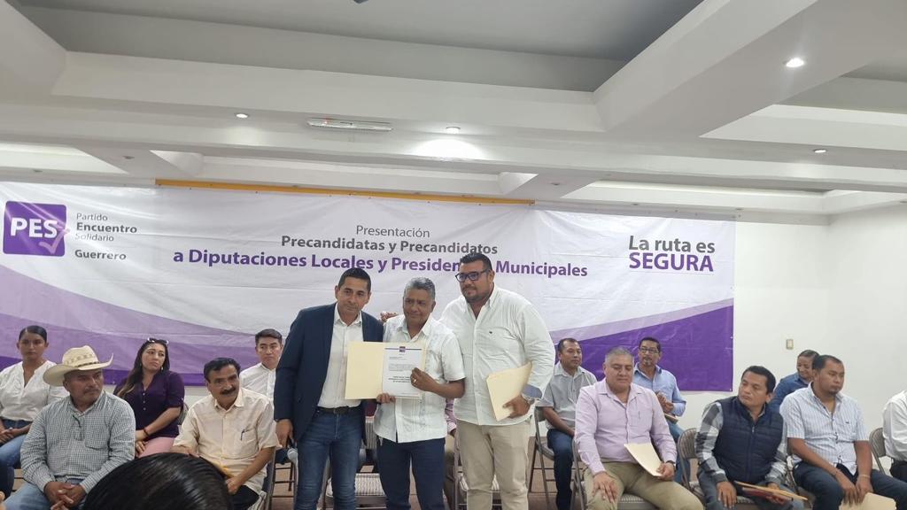 Presenta Pablo Segura a las y los precandidatos a diputados locales y presidentes municipales de Guerrero