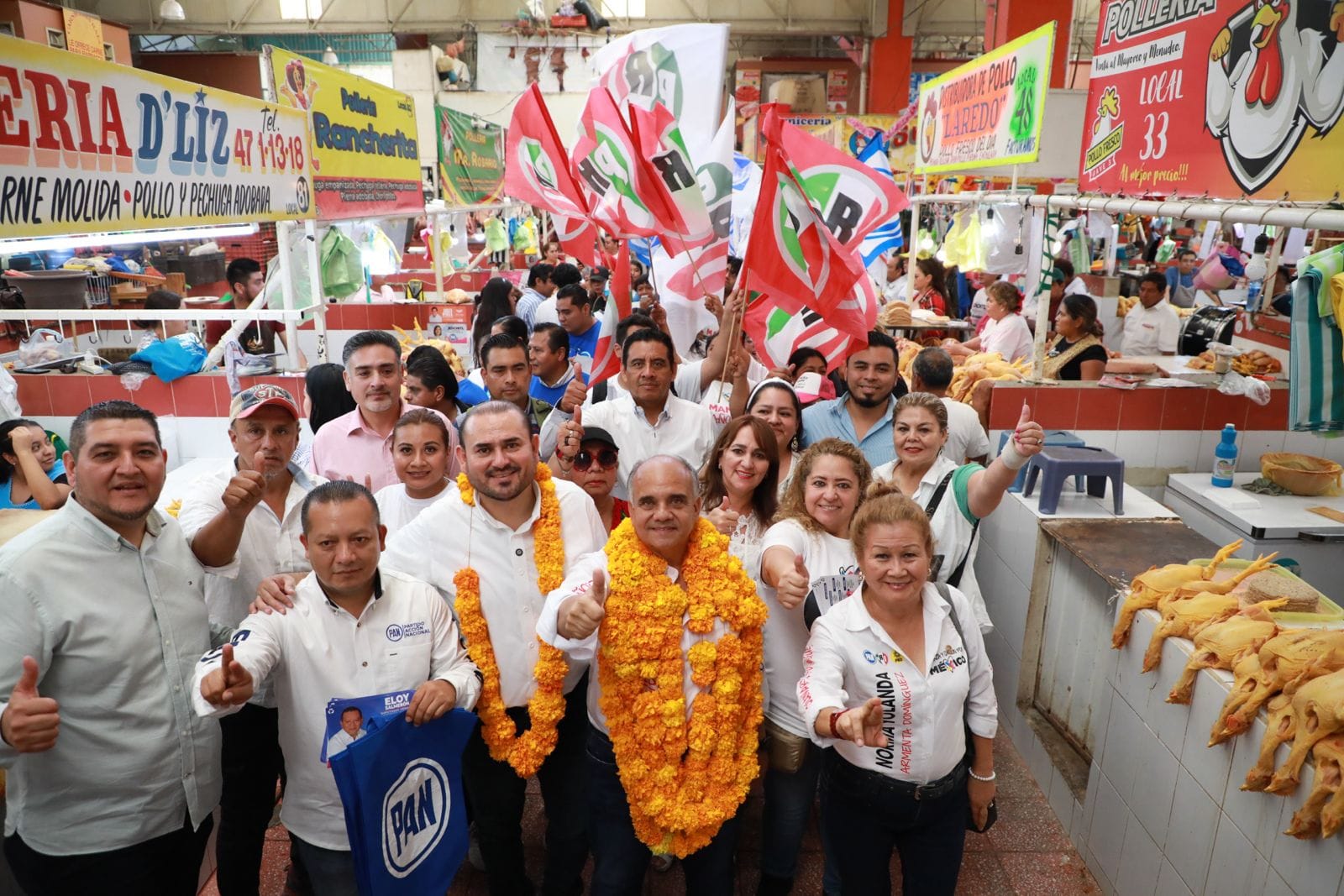 Recibe Manuel Añorve respaldo de locatarios del mercado «Baltazar R. Leyva Mancilla»