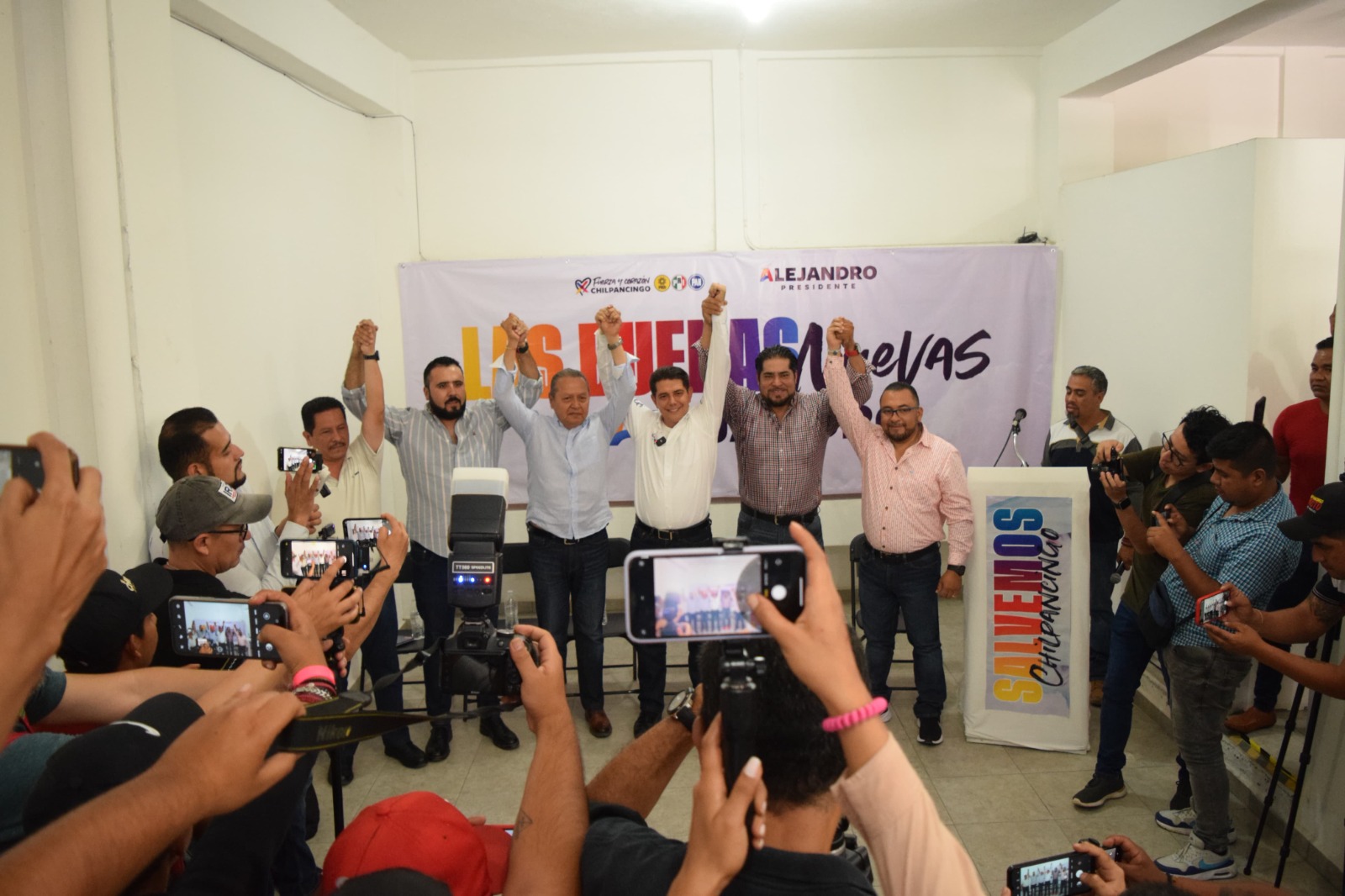 Dirigentes y exprecandidatos de MC en Chilpancingo se suman a Alejandro Arcos y llaman al voto útil