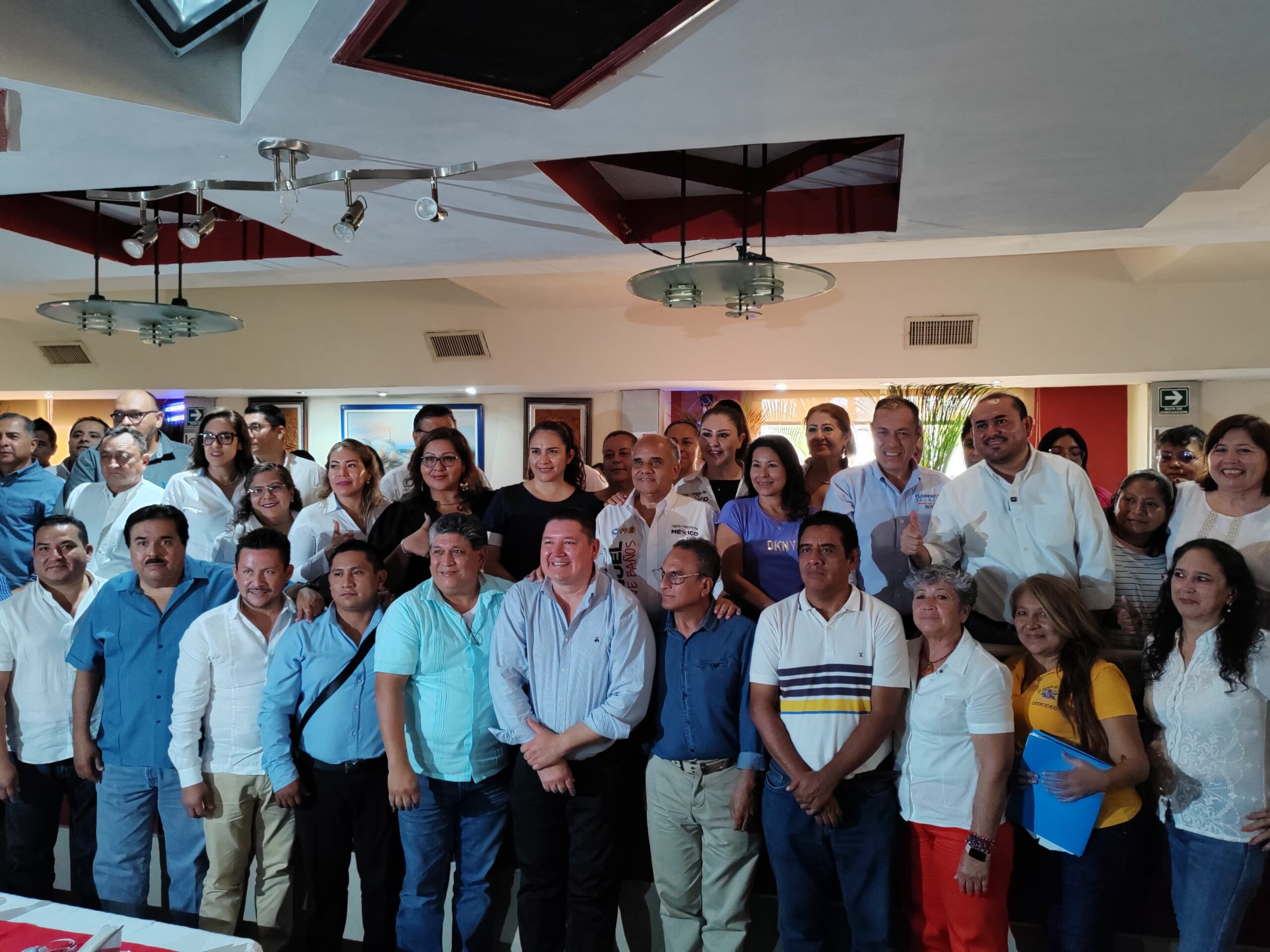 Se compromete Florencio Salazar a buscar que regresen los apoyos a los empresarios de Chilpancingo