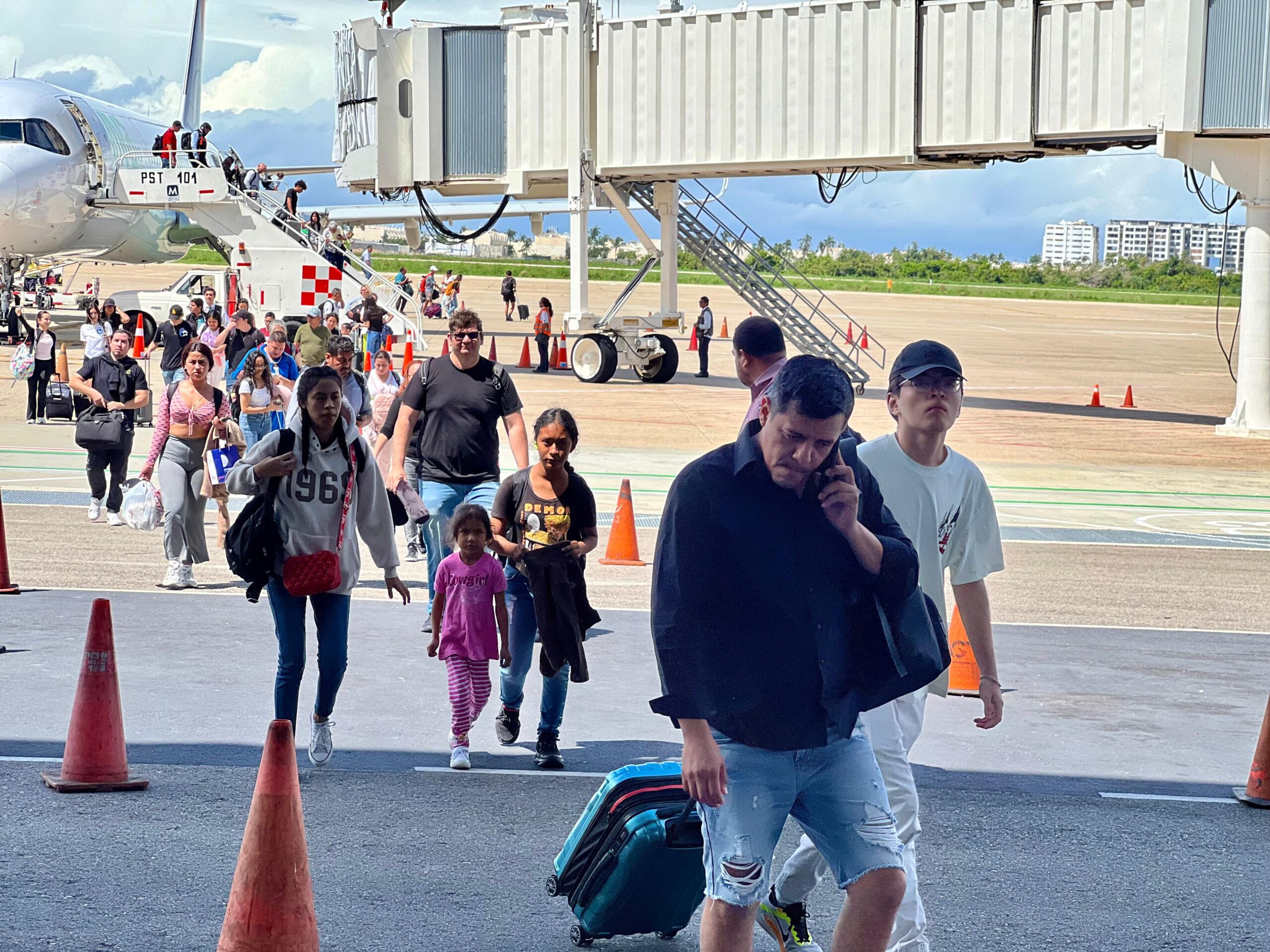 Reactivan vuelos Acapulco – Monterrey – Acapulco