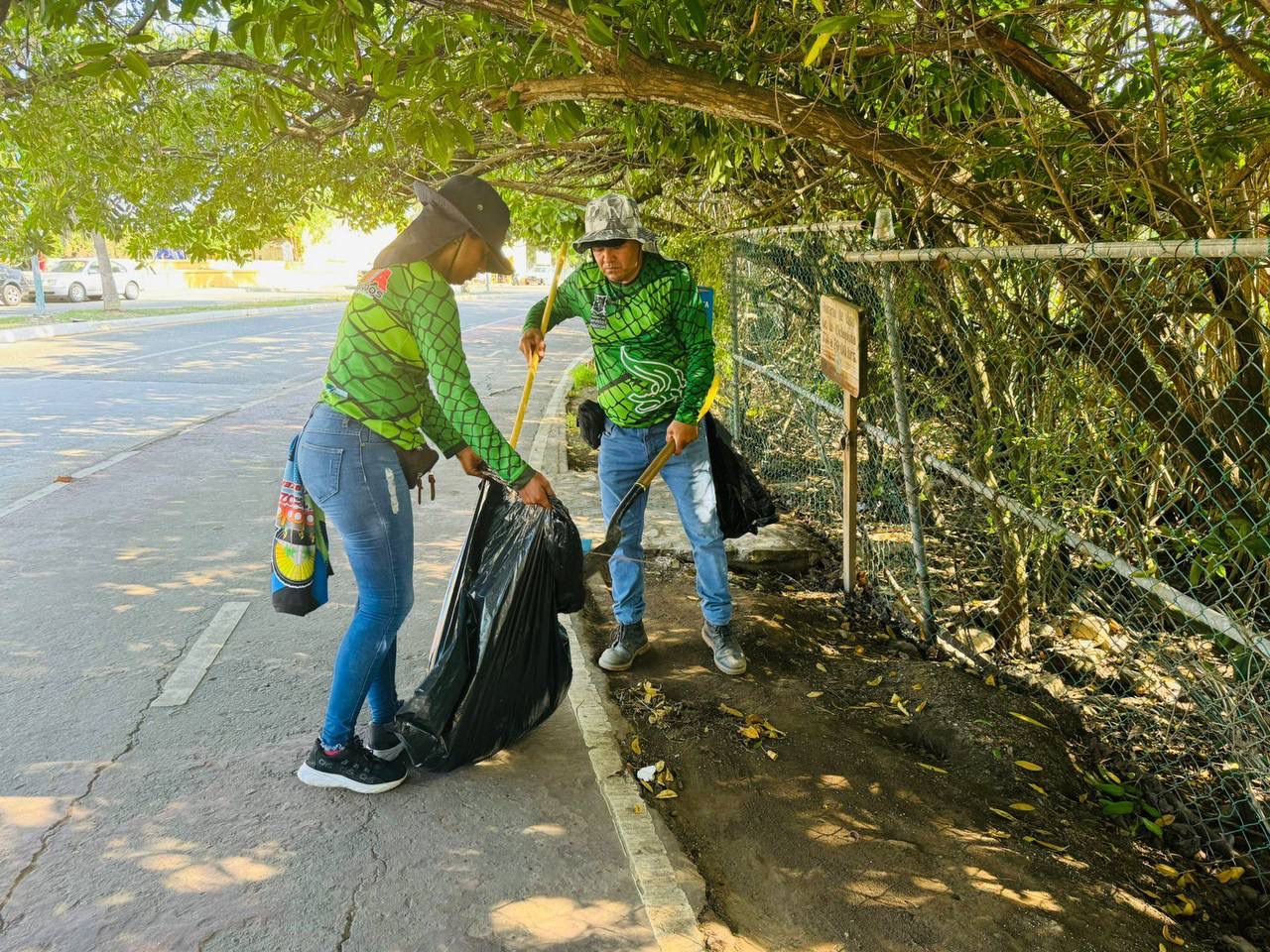 Intensifican limpieza en Zihuatanejo ante llegada de miles de turistas