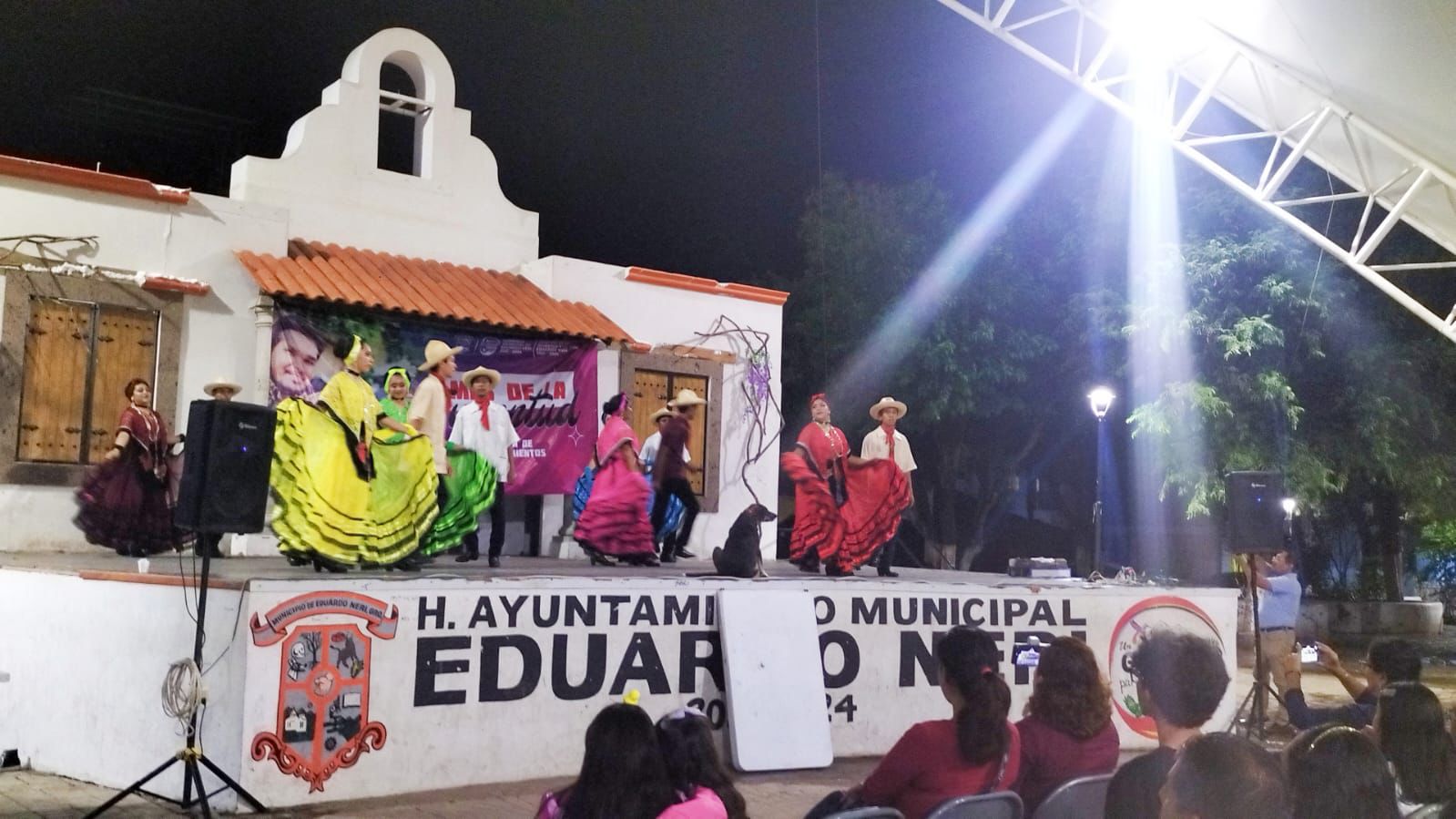 Celebra gobierno de Eduardo Neri exitosa «Feria de Jóvenes Emprendedores»