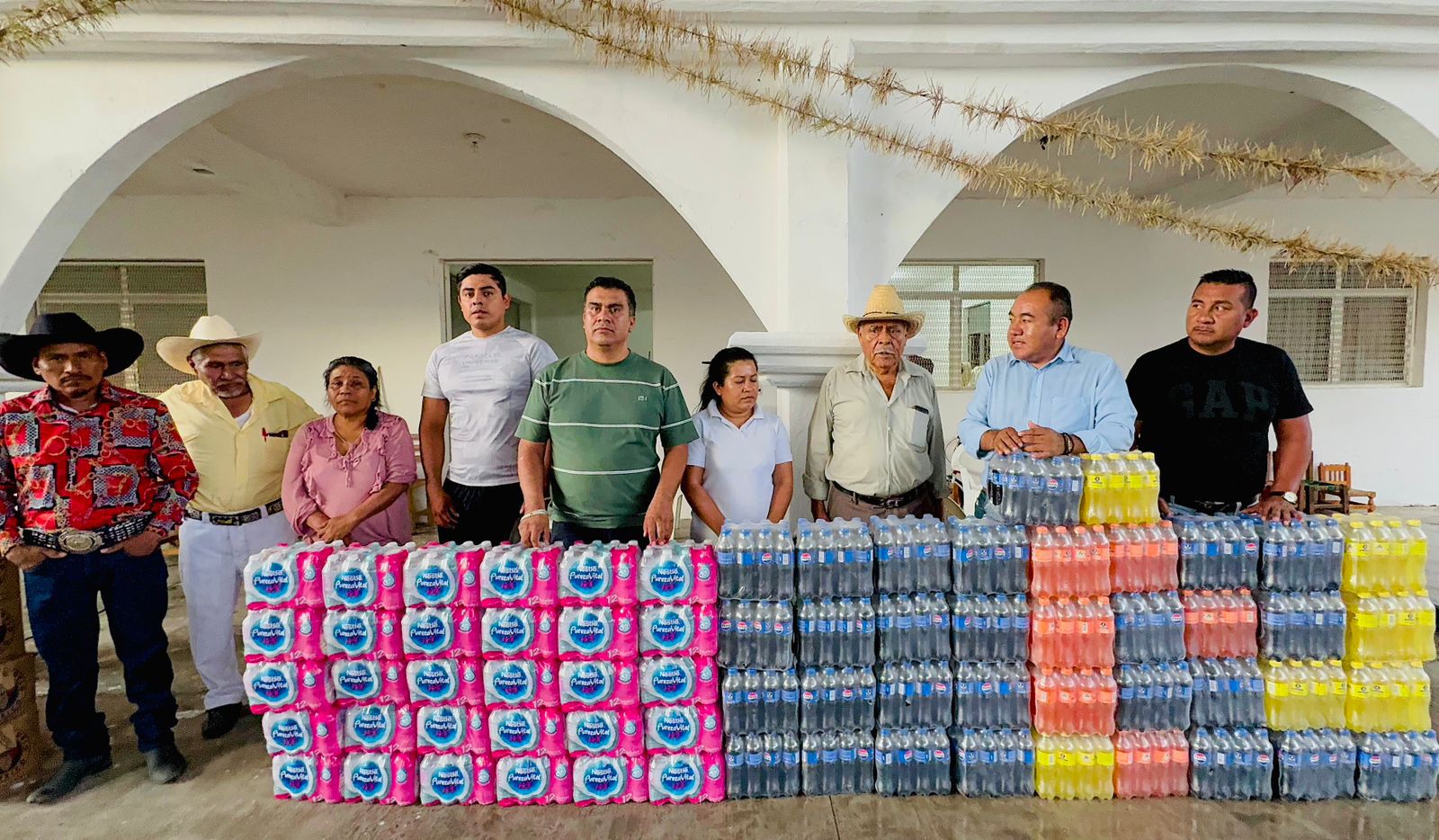 Fortalece Gilberto Solano costumbres y tradiciones del Corazón de la Montaña