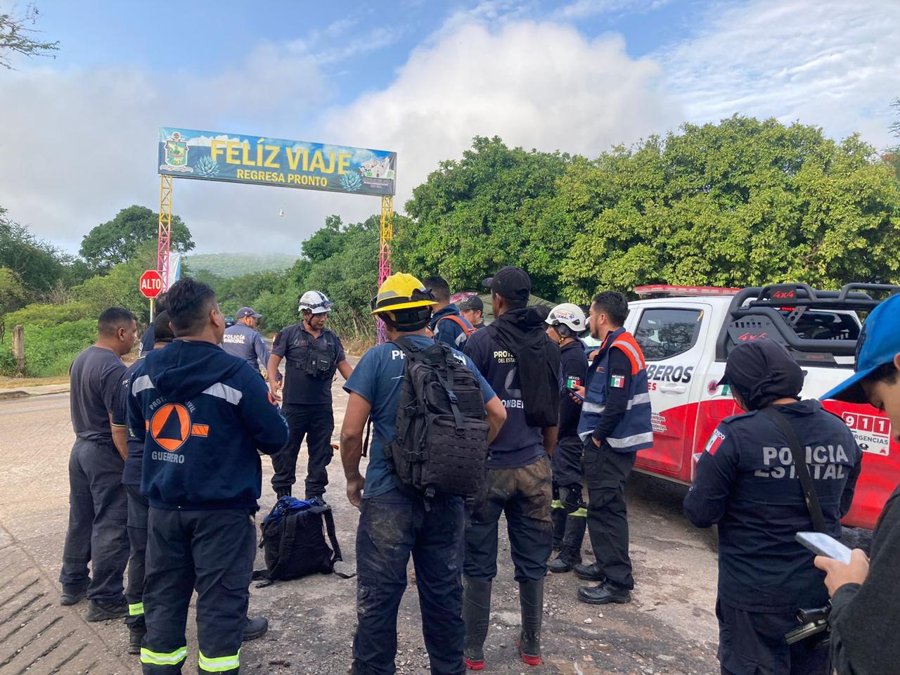Intensifica Protección Civil búsqueda de 3 personas que participaban en un rally en Apango