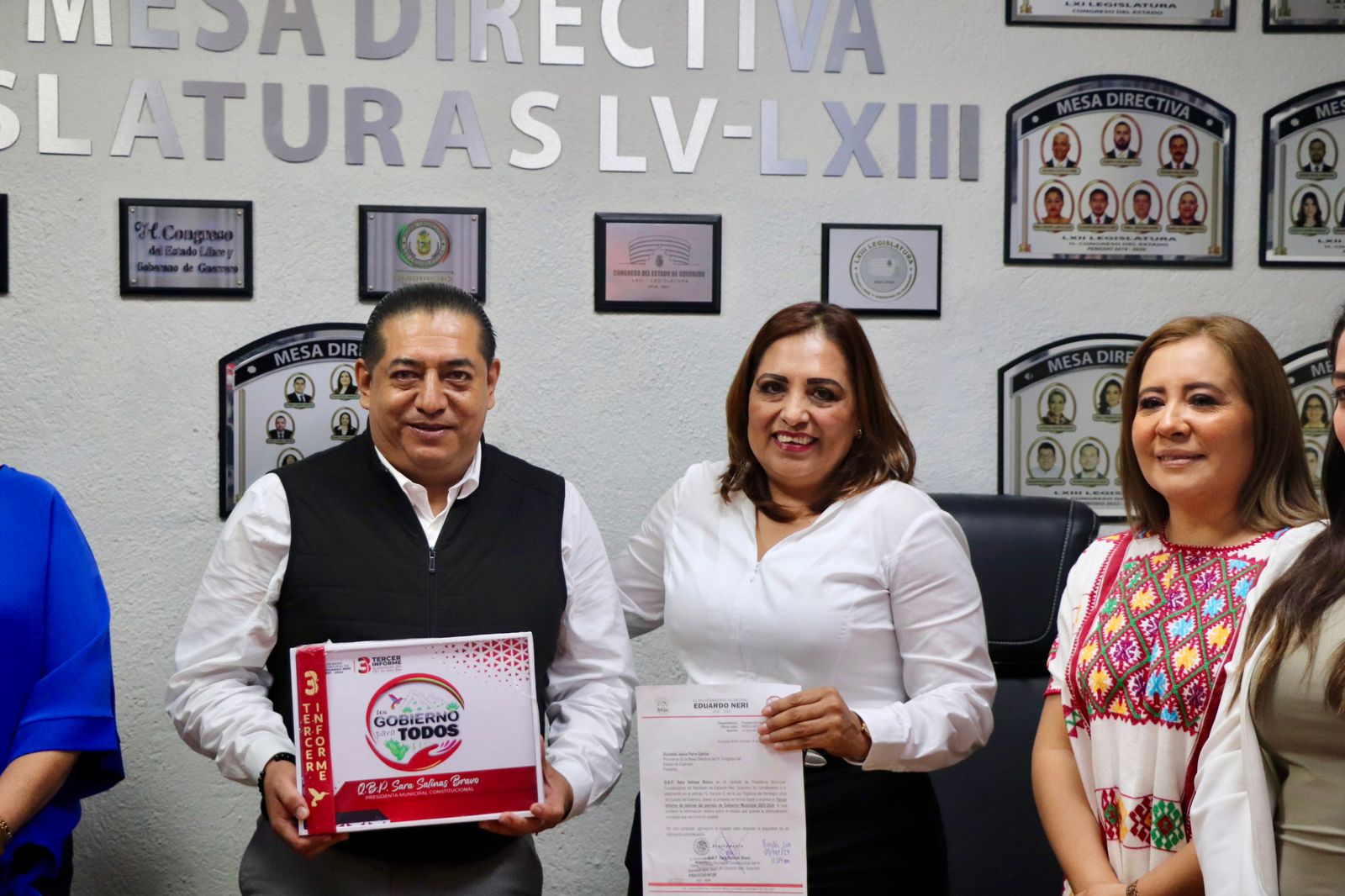 Entrega Sara Salinas al Congreso del Estado su 3er Informe como presidenta de Eduardo Neri