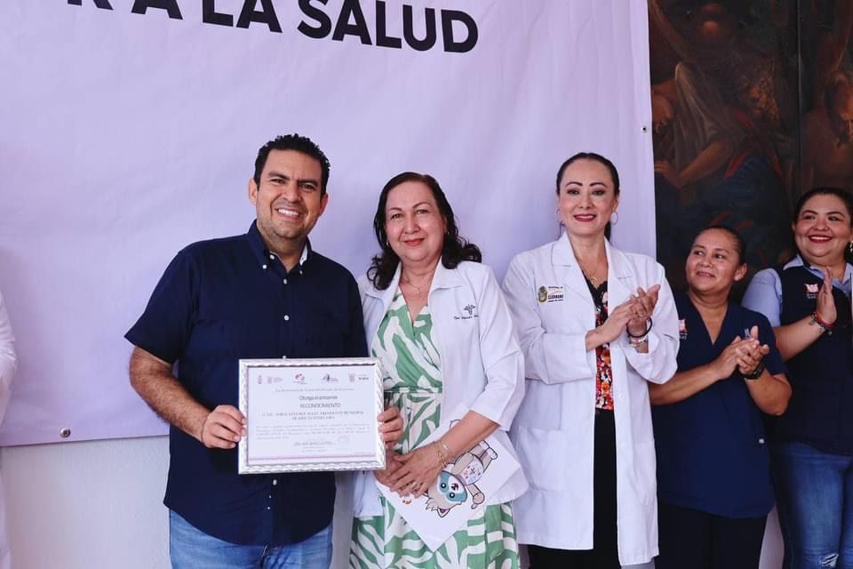 Recibe Jorge Sánchez certificación de Zihuatanejo como primer municipio Promotor de la Salud