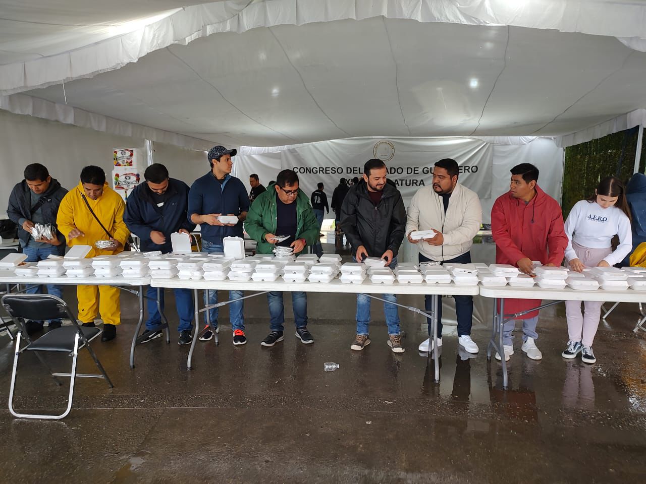 Instala Congreso del Estado centro de acopio y cocina para damnificados en refugios