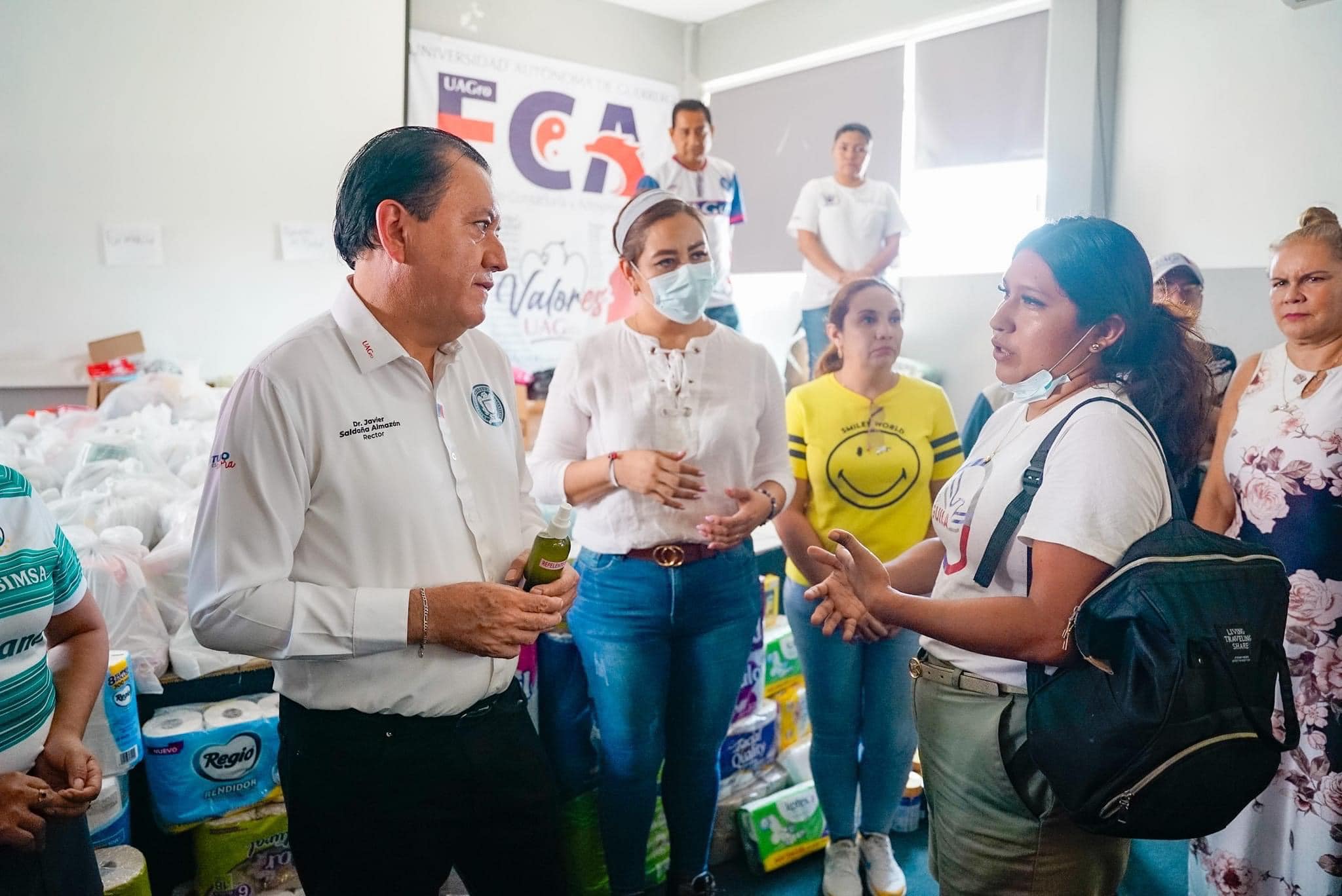 Activa la UAGro un comedor para damnificados por John en Acapulco