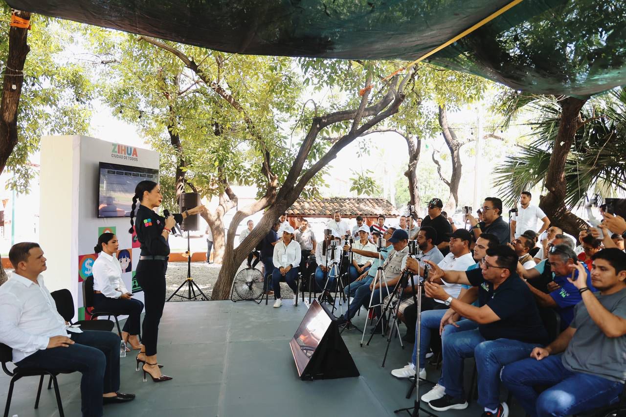 Presidenta Liz Tapia convocatoria ciudadana para Plan Municipal de Desarrollo en Zihuatanejo