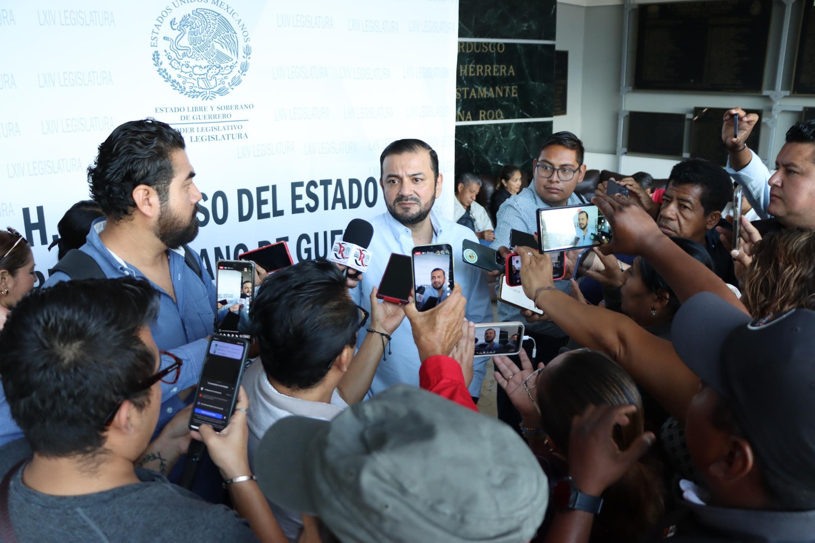 Comparecencias de secretarios de gobierno, muestra de transparencia y rendición de cuentas: Urióstegui
