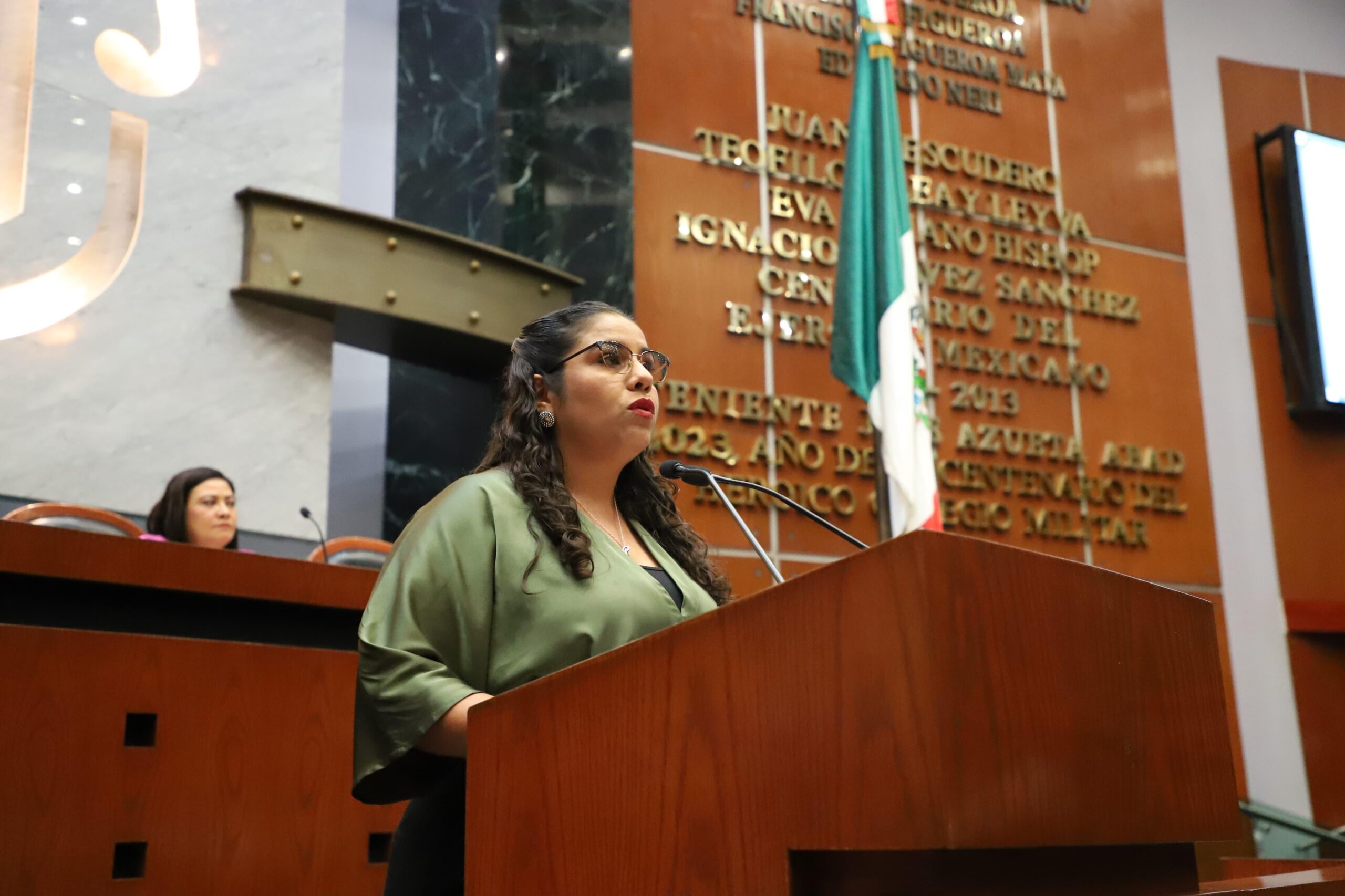 Analiza el Congreso iniciativa para considerar licencia menstrual