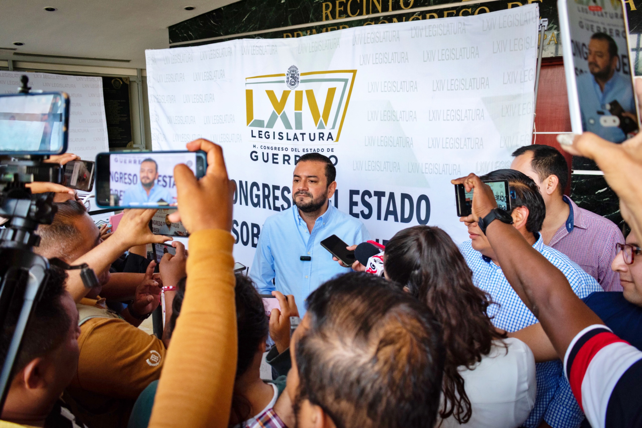 El Congreso respetará el proceso en caso de desafuero, reitera el presidente de la Jucopo, Jesús Urióstegui