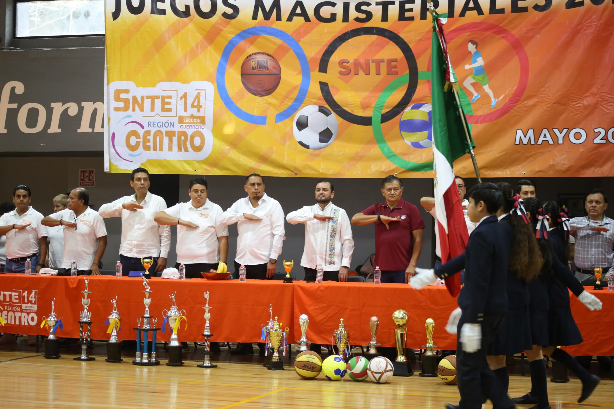 Asiste el diputado Jesús Urióstegui a la inauguración de los Juegos Magisteriales 2025 en Chilpancingo