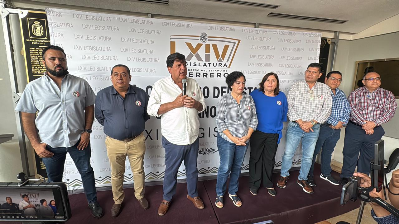 Acusa PRI «incongruencia» en Morena: austeridad pero sus líderes y funcionarios con escoltas y camionetas blindadas