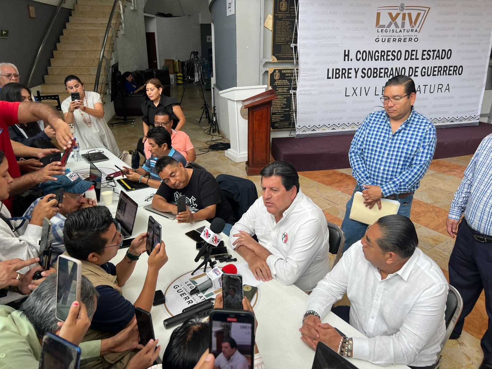Persecución contra «Alito» Moreno, muestra del régimen autoritario: Alejandro Bravo