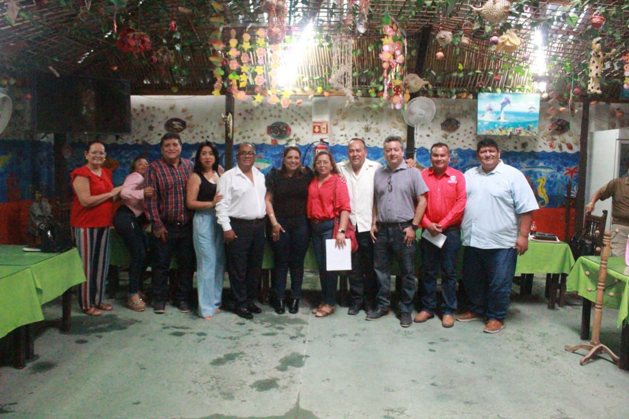 Se reúne Sara Salinas Bravo con autoridades educativas de Eduardo Neri