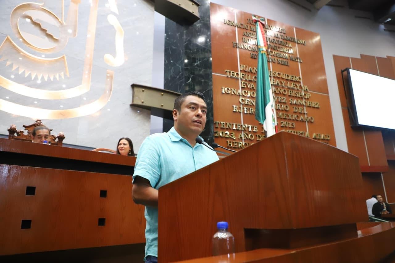 Propone diputado crear una traducción oficial de Constitución de Guerrero a lenguas originarias